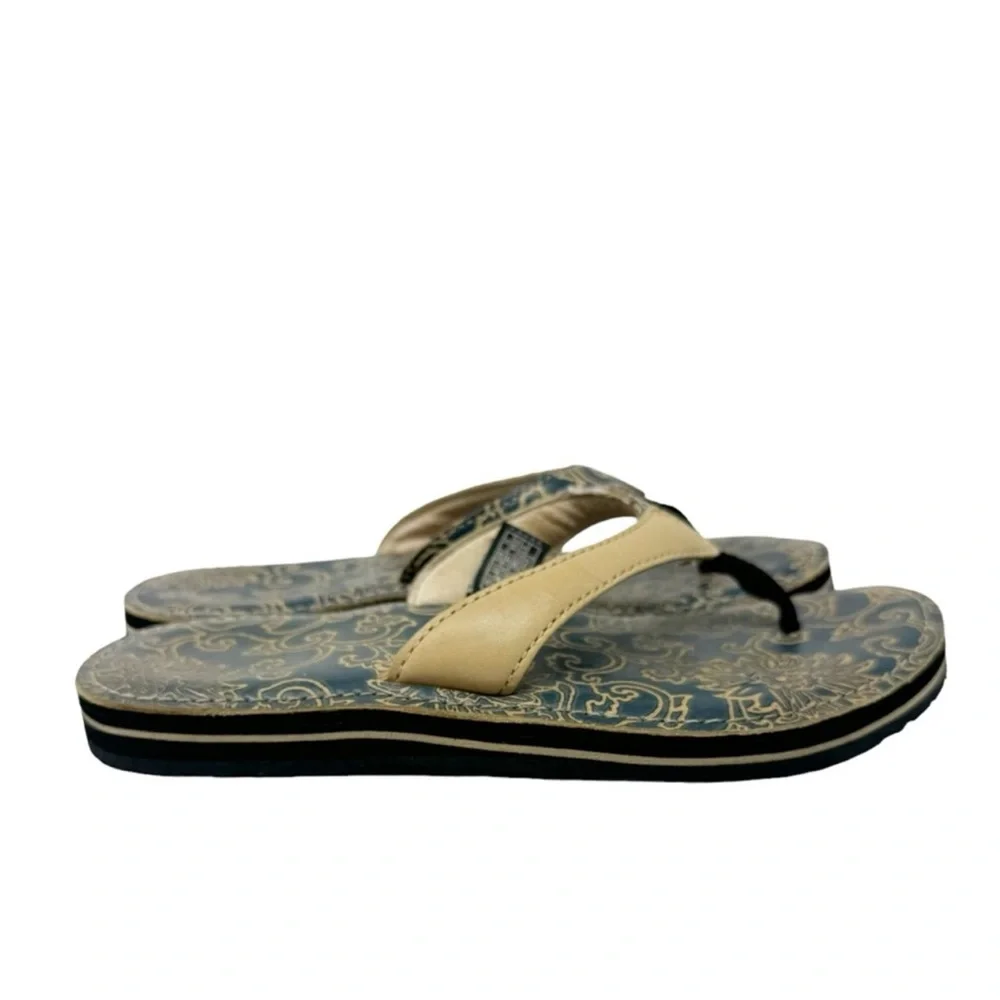Teva Leather Habit River Floral Flip Flops
Sandals Blue Tan Size 11 - Picture 3 of 9